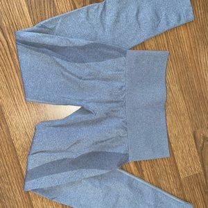 Light grey contour NVGTN leggings XS
